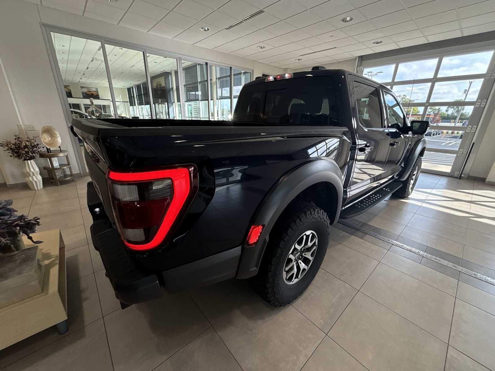 2022 Ford F-150 Raptor photo 3