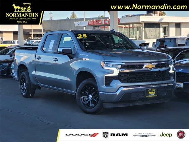 2025 Chevrolet Silverado 1500 LT's photo