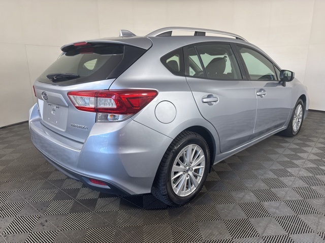 2018 Subaru Impreza Premium photo 3