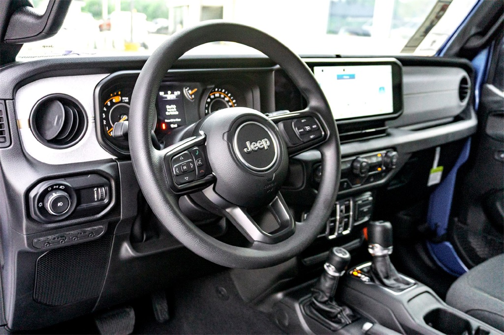 2025 Jeep Wrangler Sport photo 11