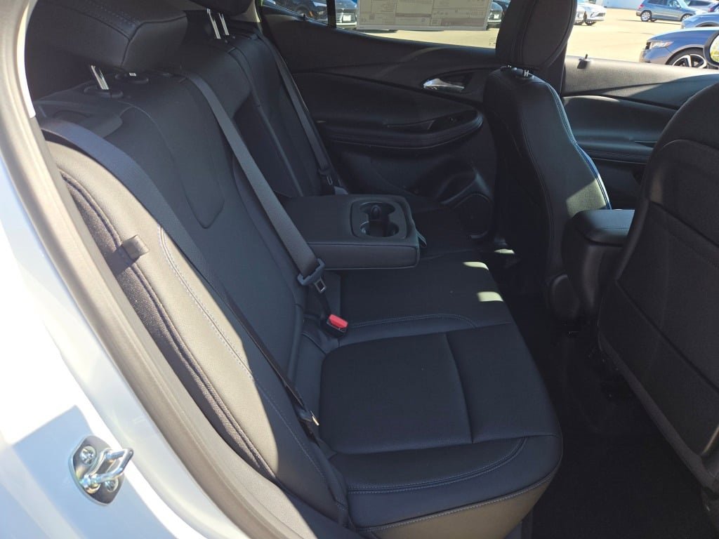 2026 Buick Encore GX Sport Touring photo 3