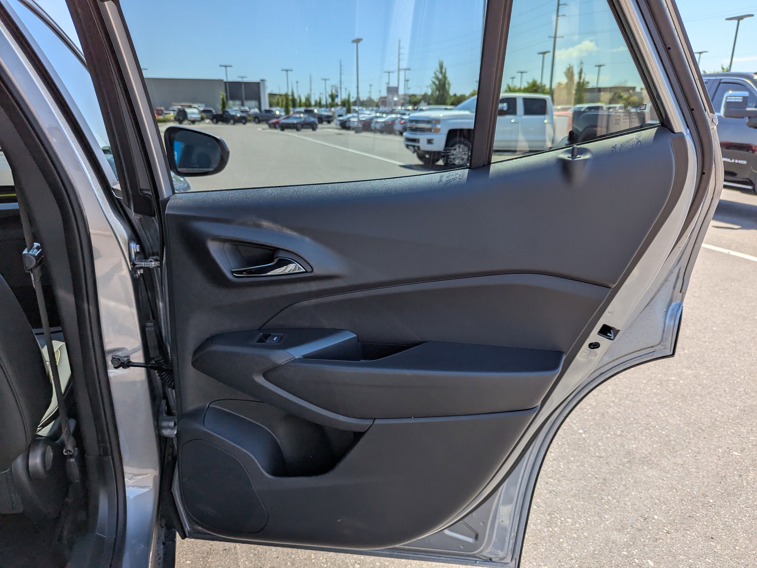 2025 Chevrolet Trax ACTIV photo 29