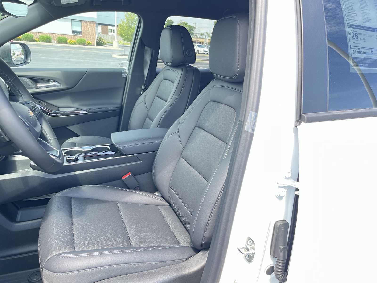 2026 Chevrolet Equinox LT photo 10