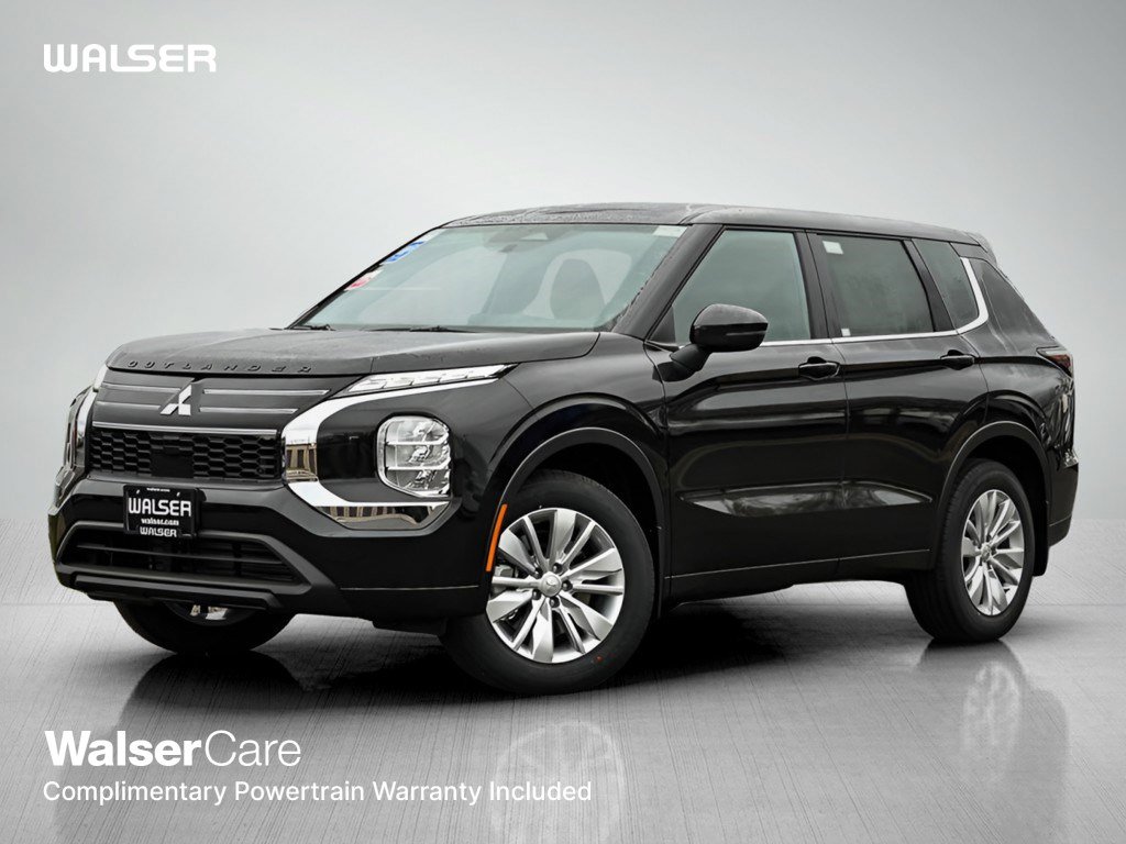 2025 Mitsubishi Outlander ES's photo