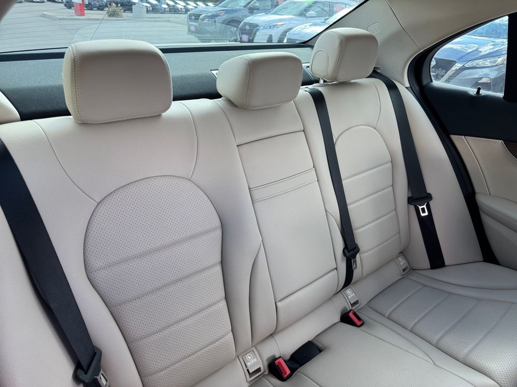 2021 Mercedes Benz C 300 photo 16