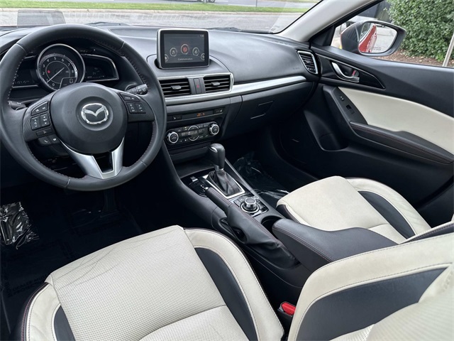 2015 Mazda Mazda3 Grand Touring photo 2