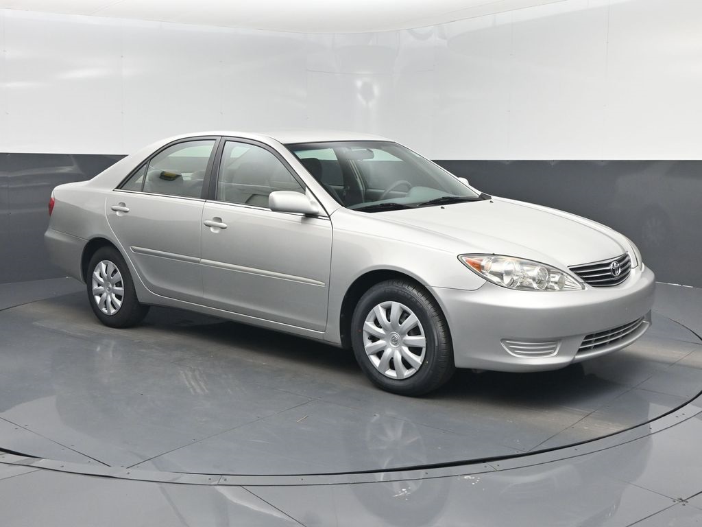 2005 Toyota Camry LE