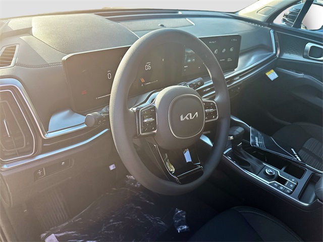 2025 Kia Sorento LX photo 8