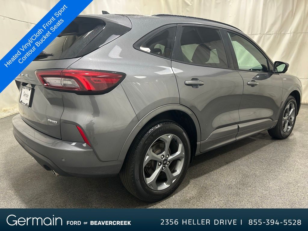 2023 Ford Escape ST-Line Select photo 7