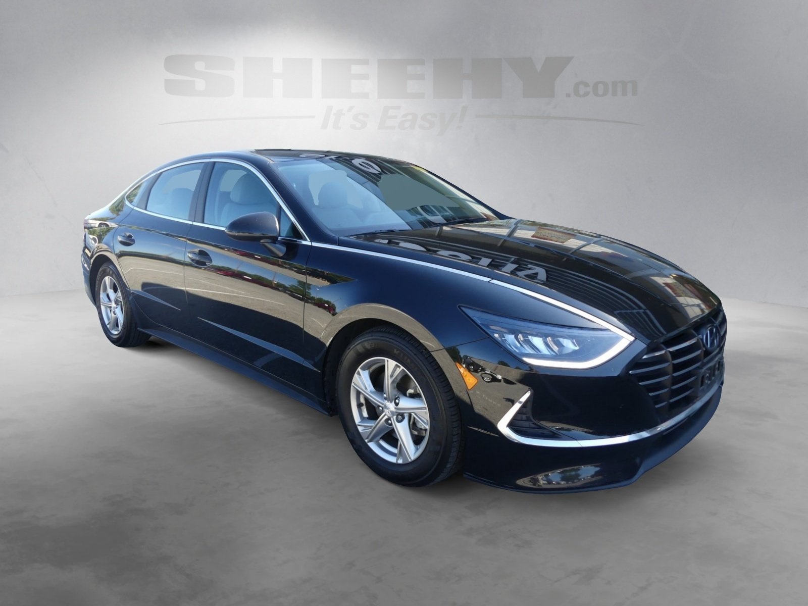 2022 Hyundai Sonata SE photo 2