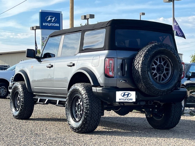 2022 Ford Bronco Badlands photo 3