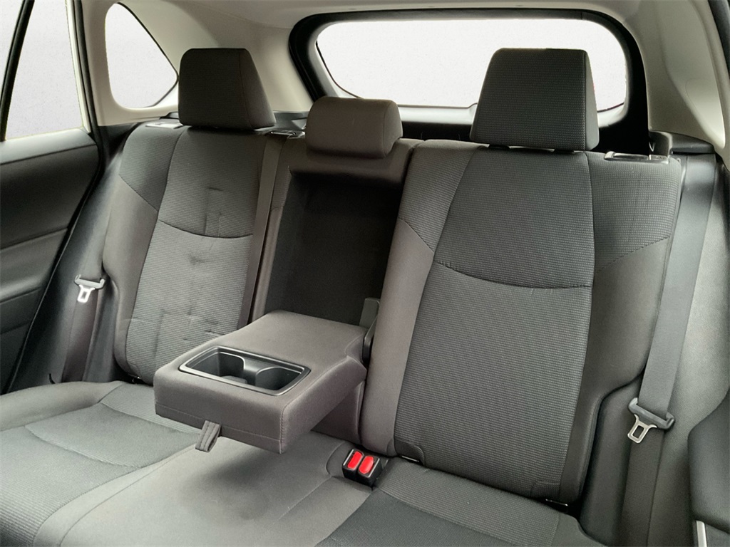 2024 Toyota RAV4 LE photo 8