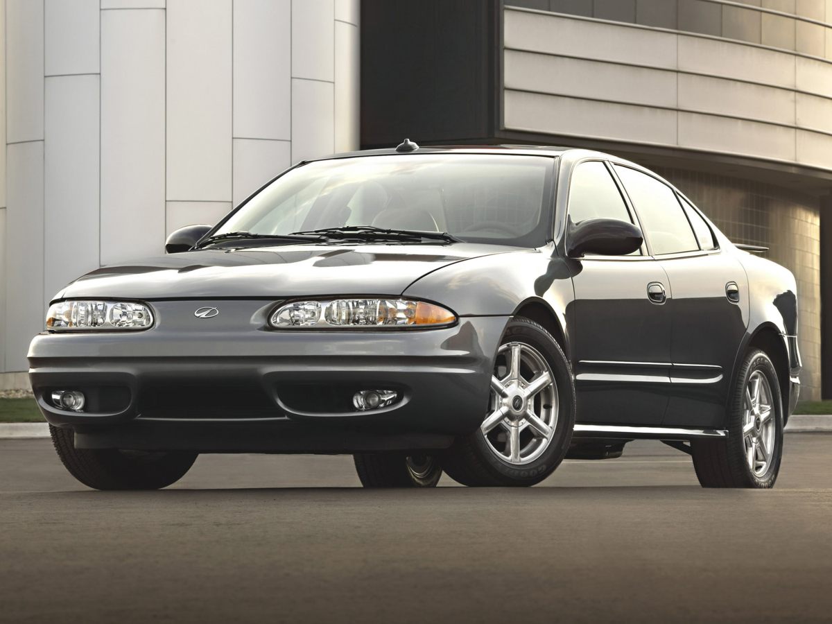 2004 Oldsmobile Alero GL1's photo