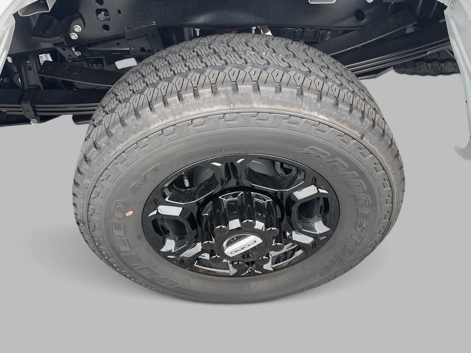 2026 Ford F-350 XL photo 5