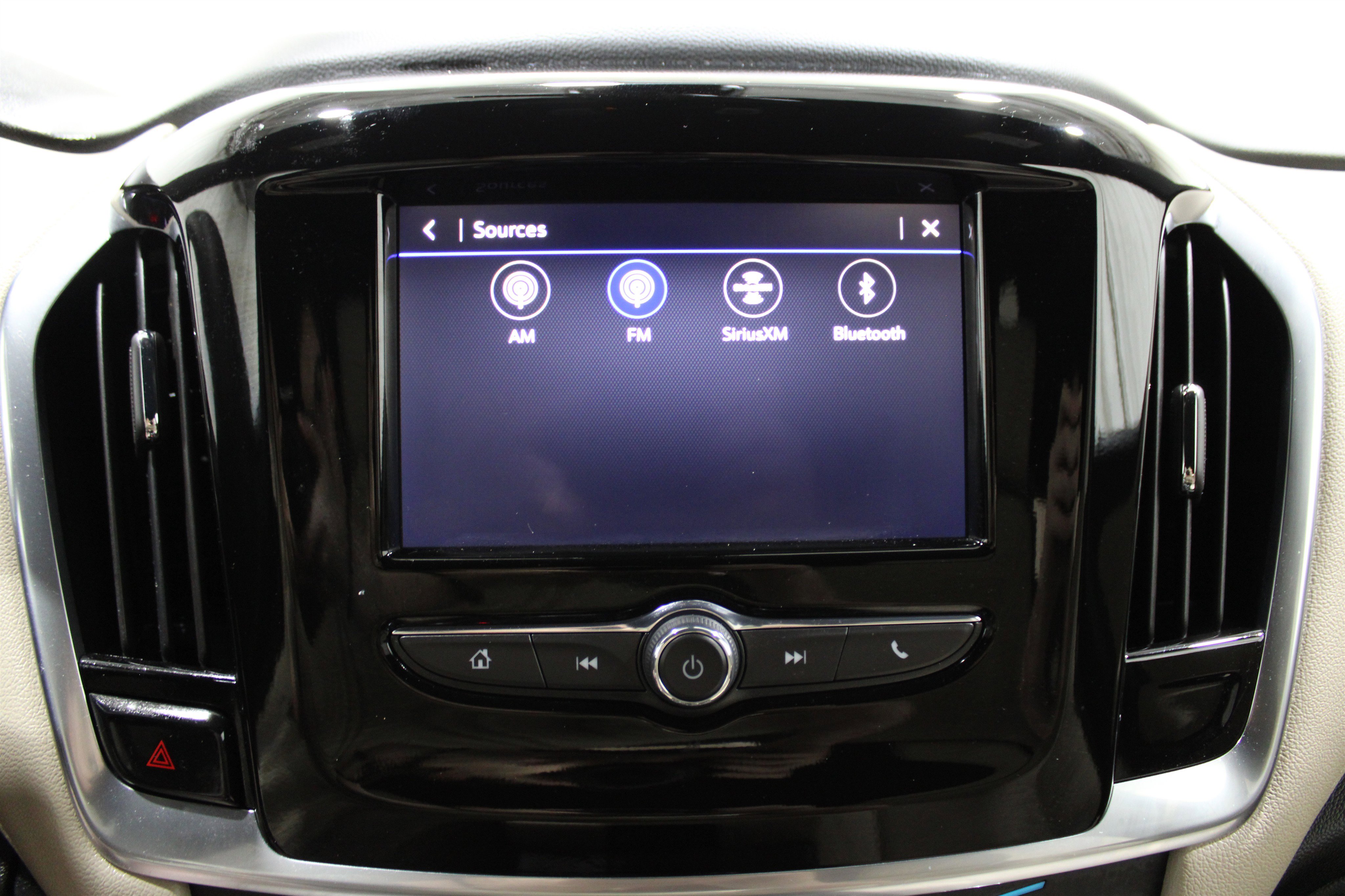 2023 Chevrolet Traverse LS photo 14