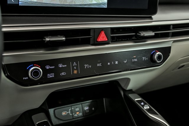 2024 Kia Sorento S photo 20