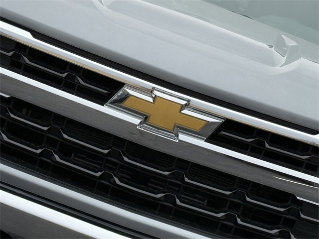 2026 Chevrolet Silverado 1500 LT photo 3