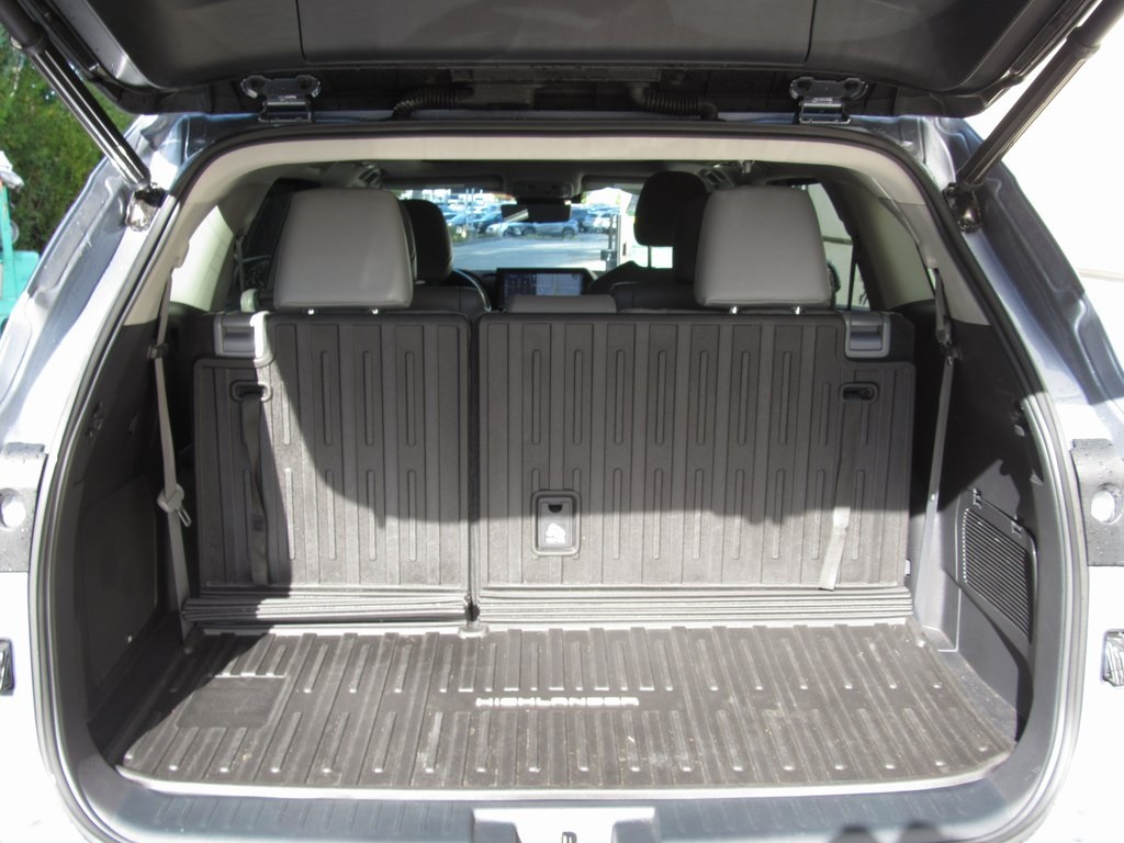 2022 Toyota Highlander Platinum photo 22