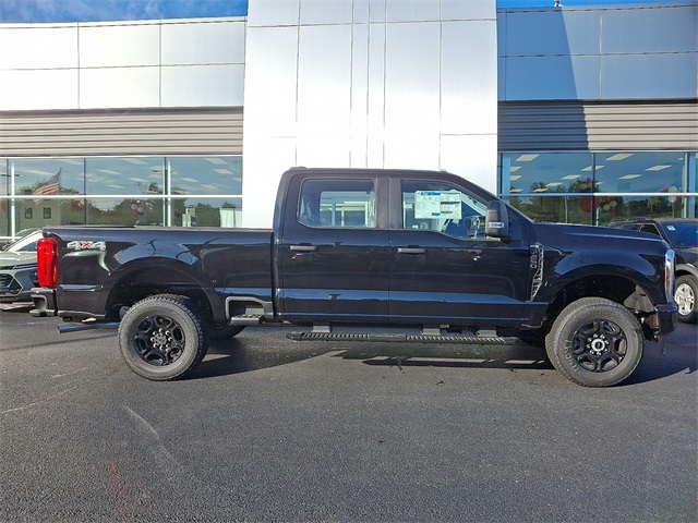 2026 Ford F-250 Super Duty XL's photo