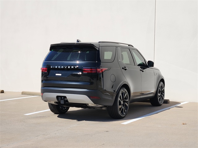 2025 Land Rover Discovery S photo 4