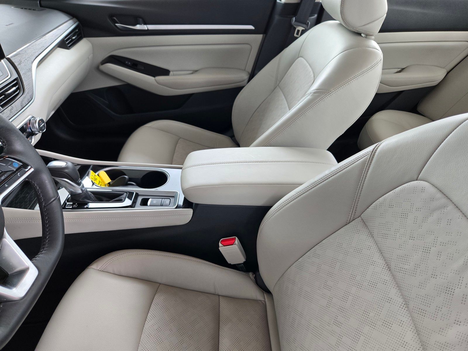 2024 Nissan Altima 2.5 SL photo 13