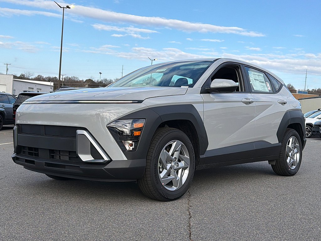2026 Hyundai Kona SE's photo