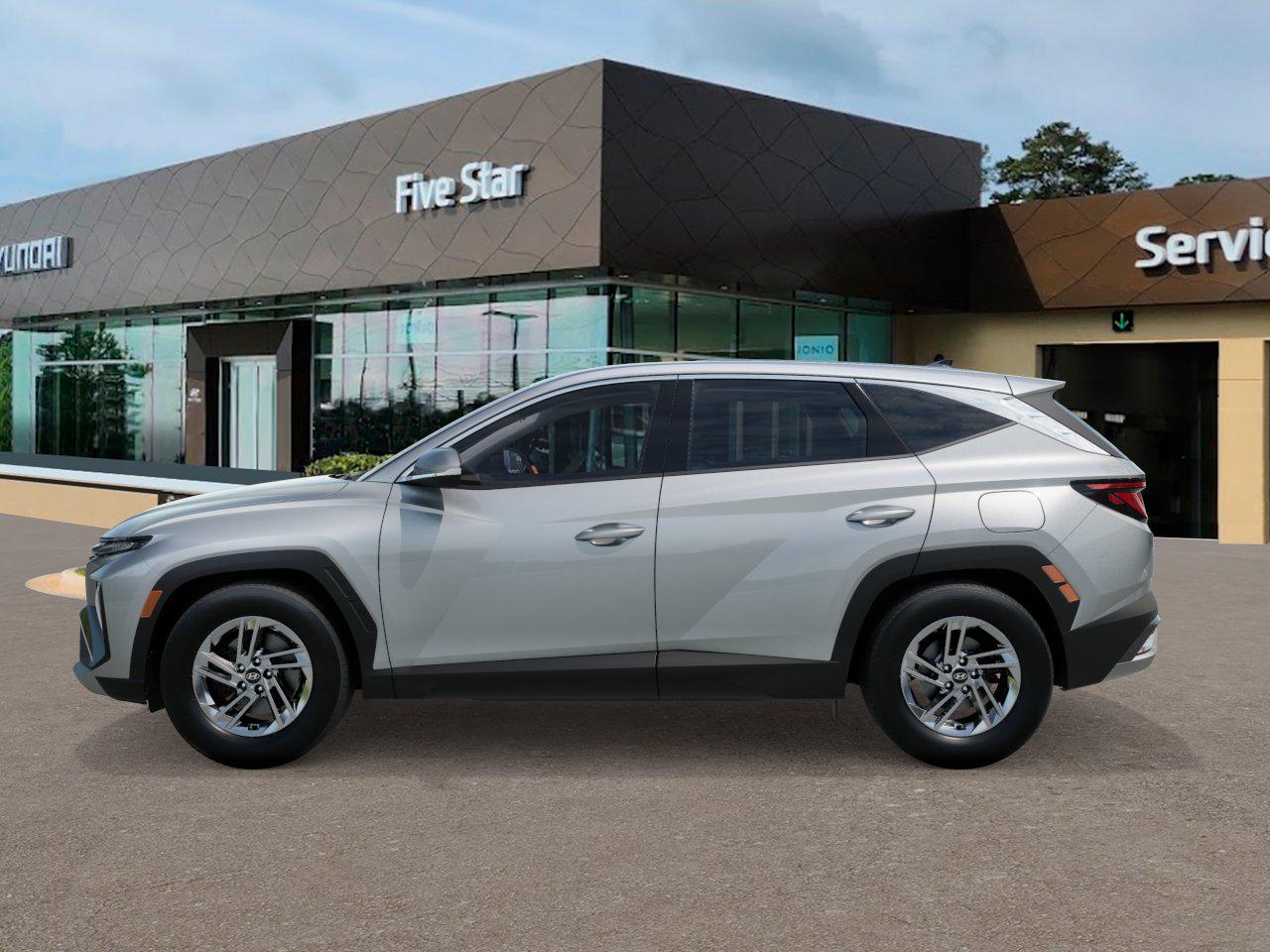 2026 Hyundai Tucson SE photo 2