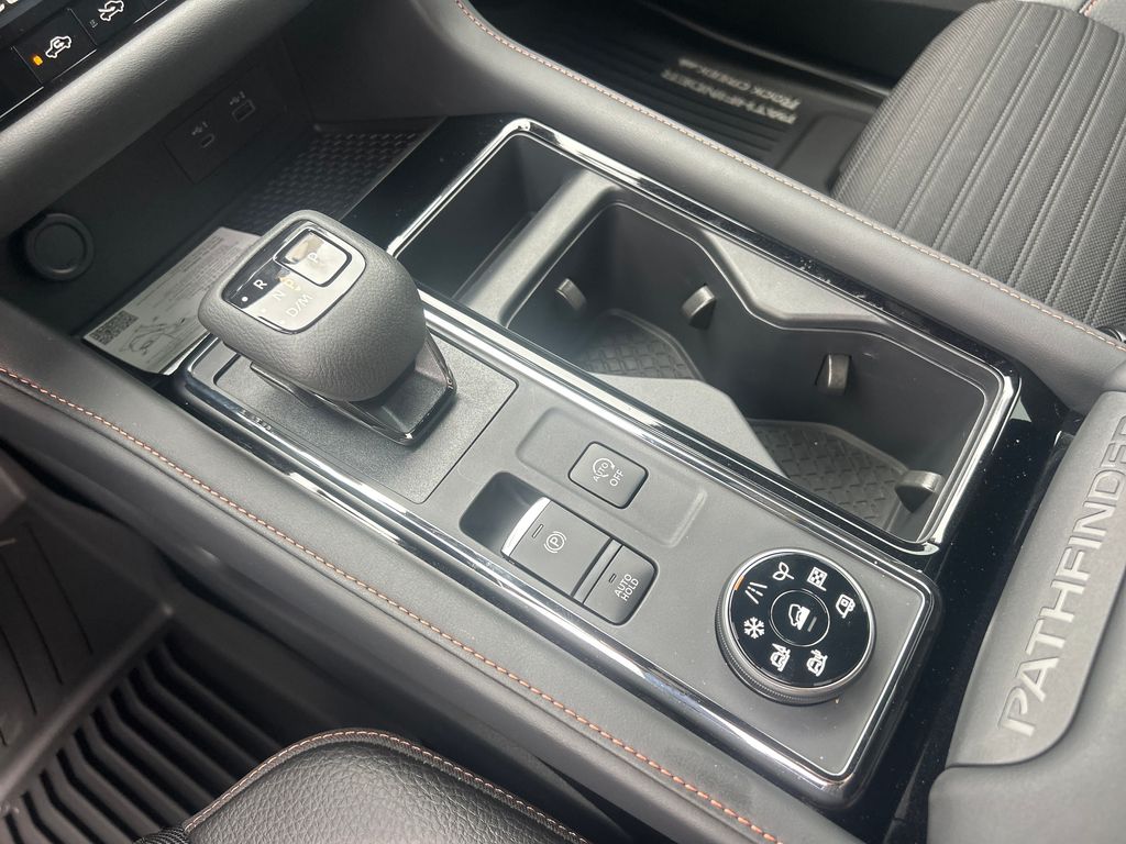 2025 Nissan Pathfinder Rock Creek photo 31