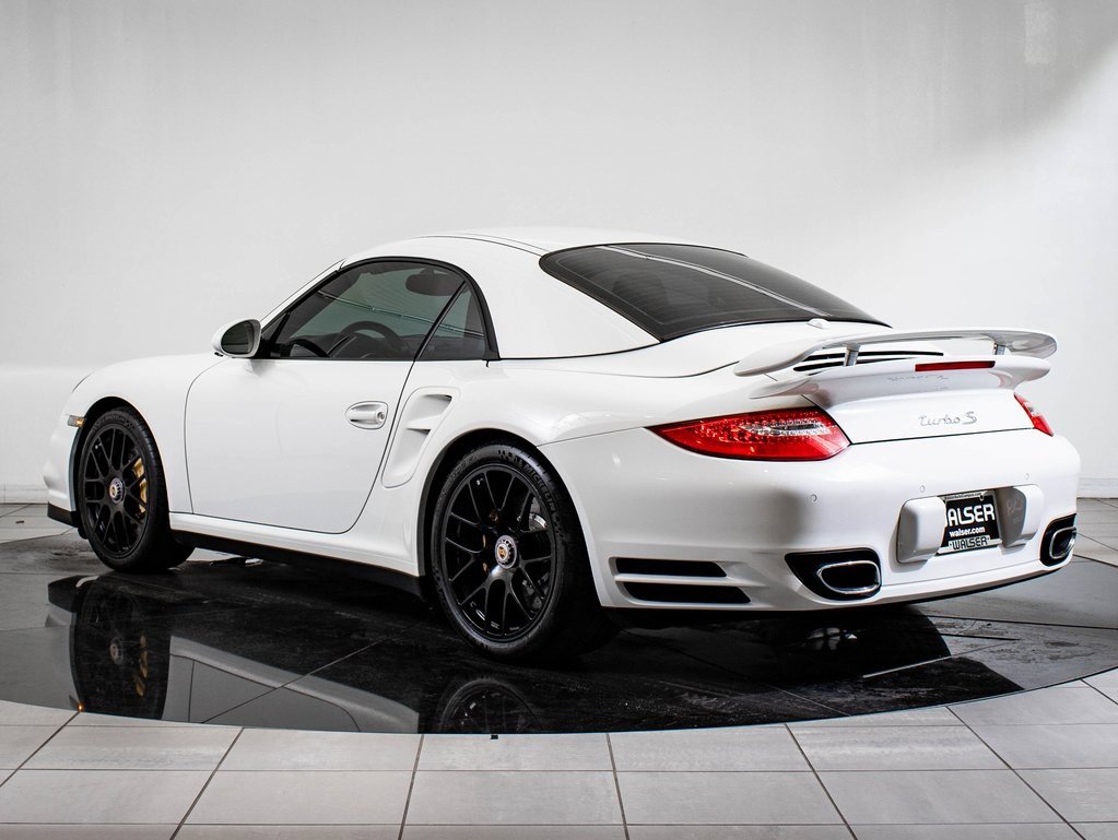 2012 Porsche 911 Turbo S photo 3