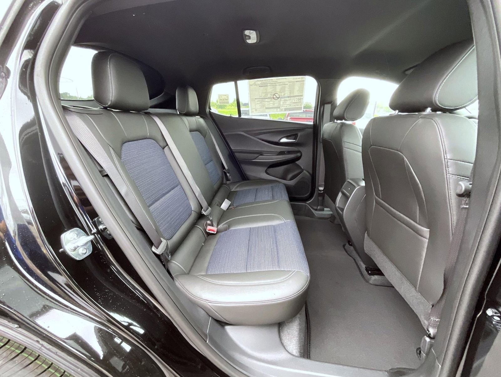 2025 Buick Envista Preferred photo 18
