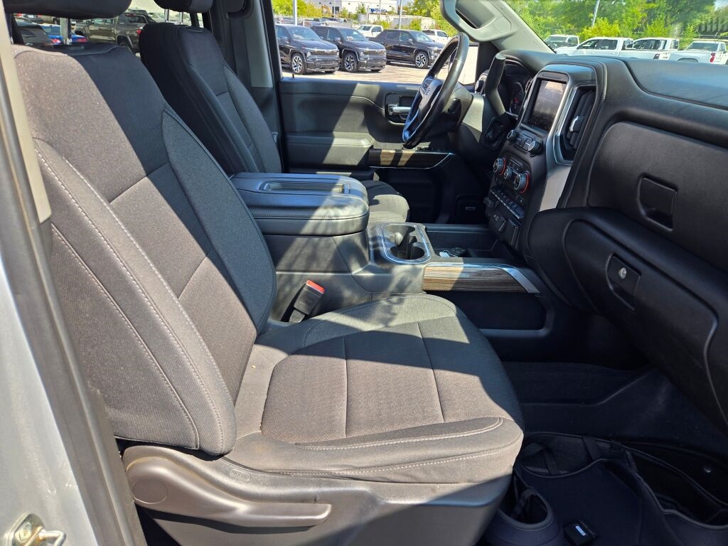 2020 Chevrolet Silverado 1500 RST photo 2