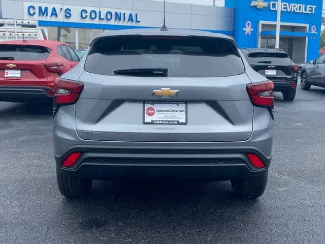 2026 Chevrolet Trax LS photo 3