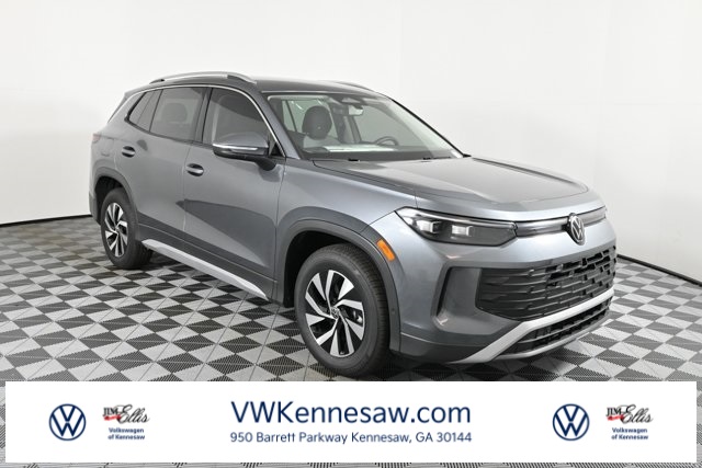 2025 Volkswagen Tiguan S's photo