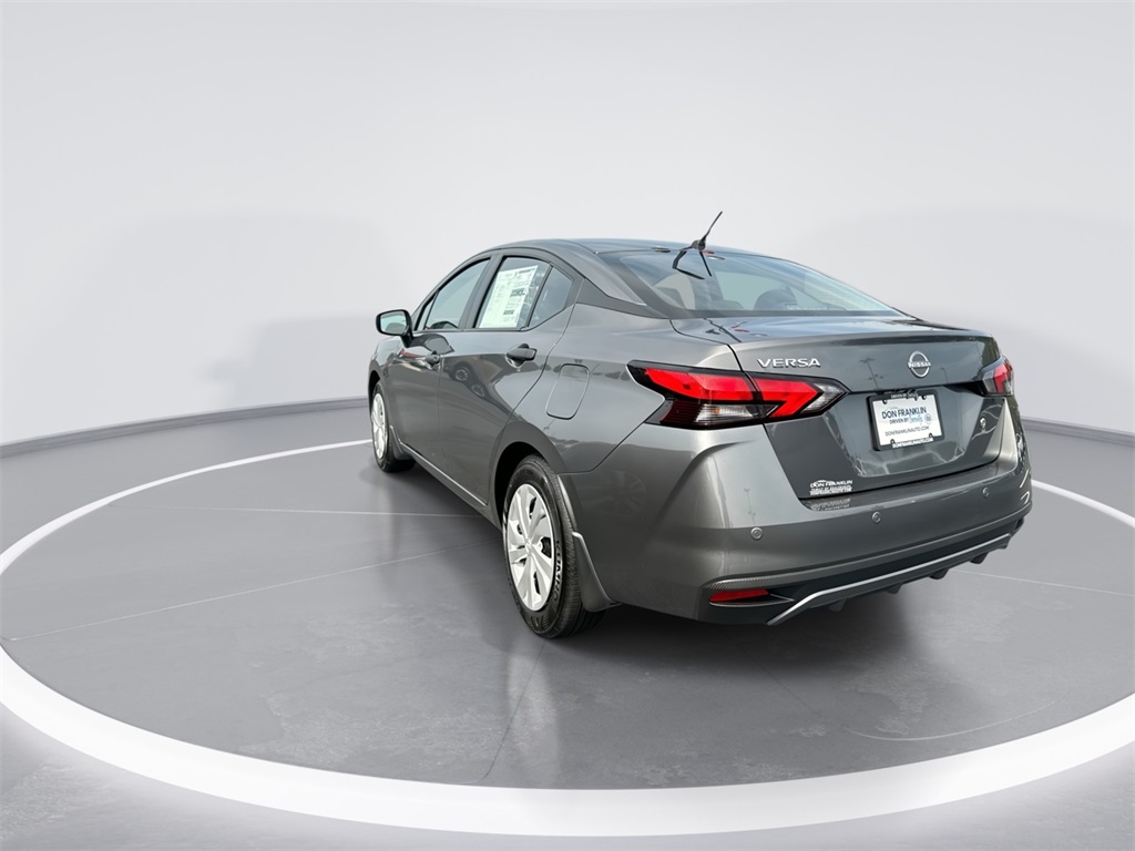 2025 Nissan Versa 1.6 S photo 6