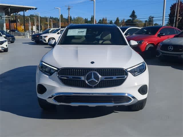 2026 Mercedes Benz GLC 300 4MATIC photo 3