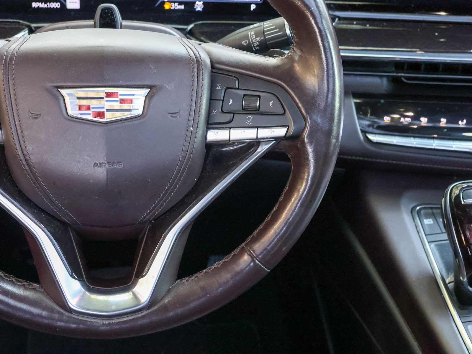 2022 Cadillac Escalade Premium Luxury Platinum photo 19