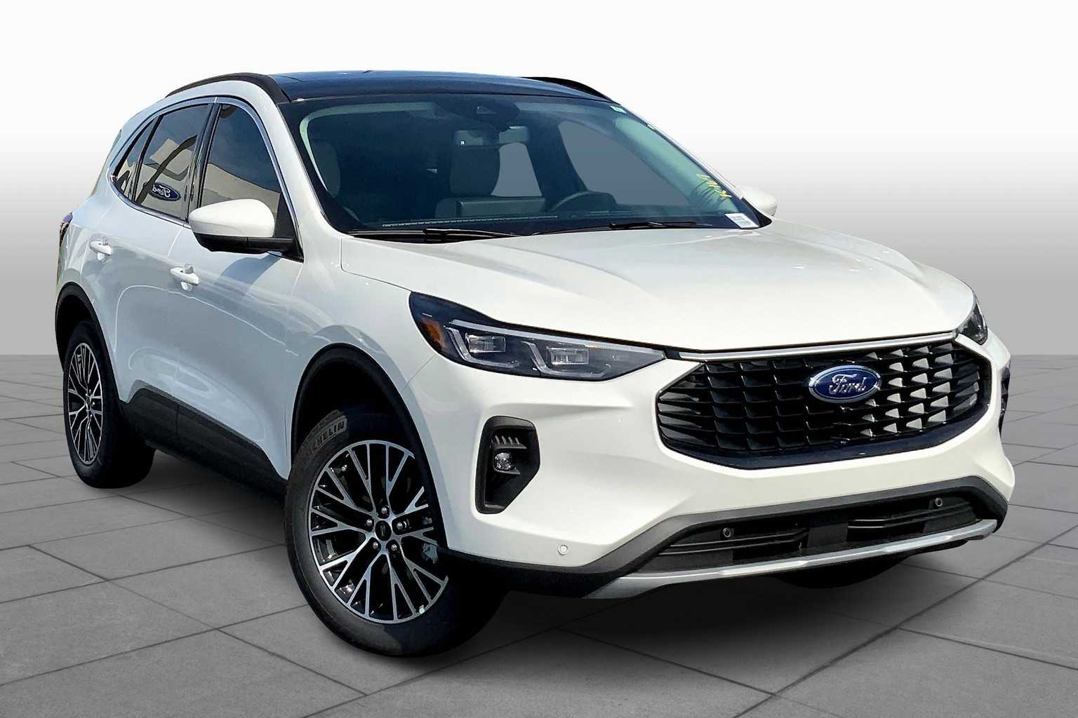 2025 Ford Escape Plug-In Hybrid photo 2