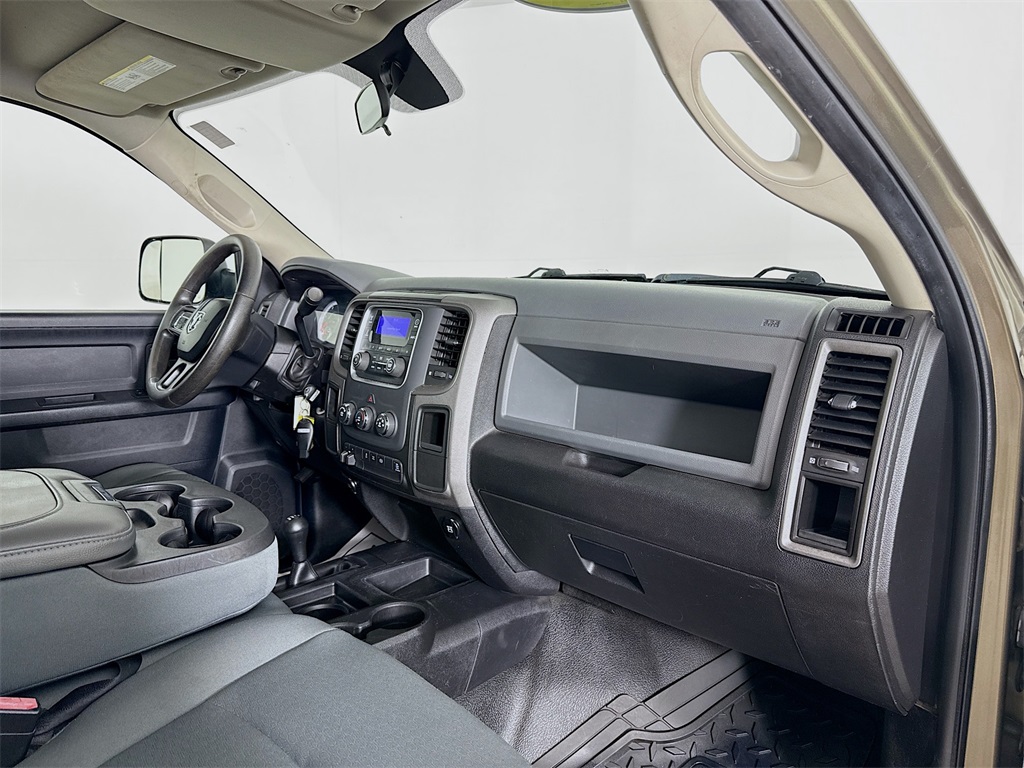 2013 Ram 2500 Tradesman photo 4