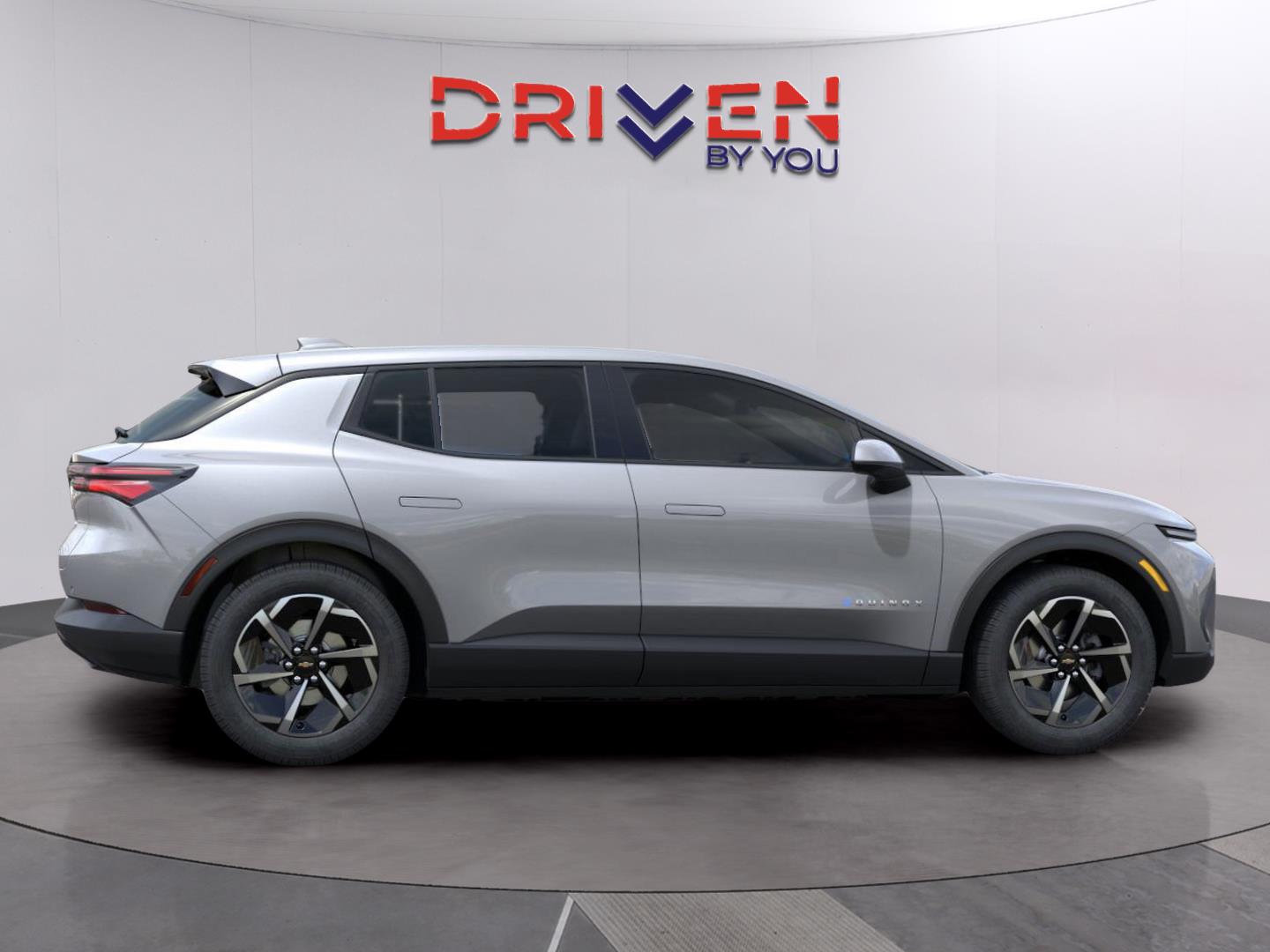 2026 Chevrolet Equinox EV 1LT photo 4