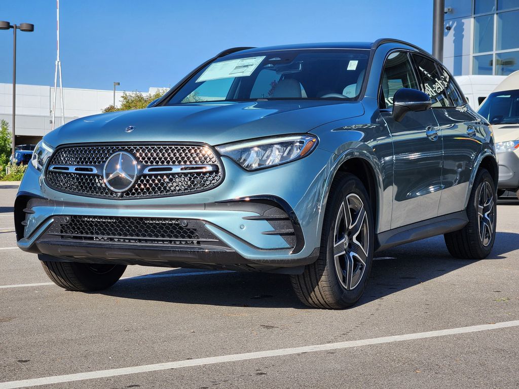 2026 Mercedes Benz GLC 300 4MATIC photo 4