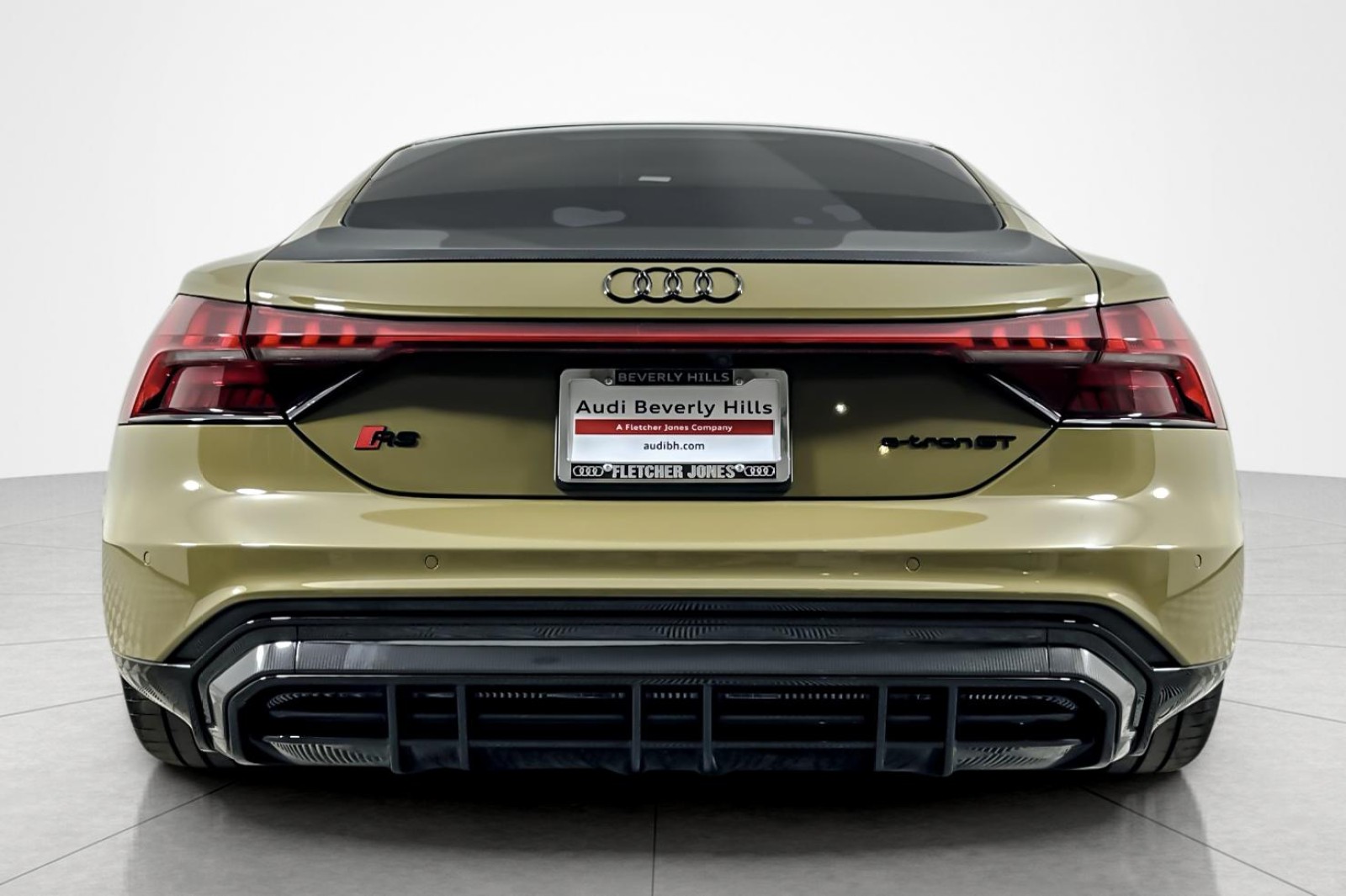 2023 Audi RS e-tron GT Base photo 4