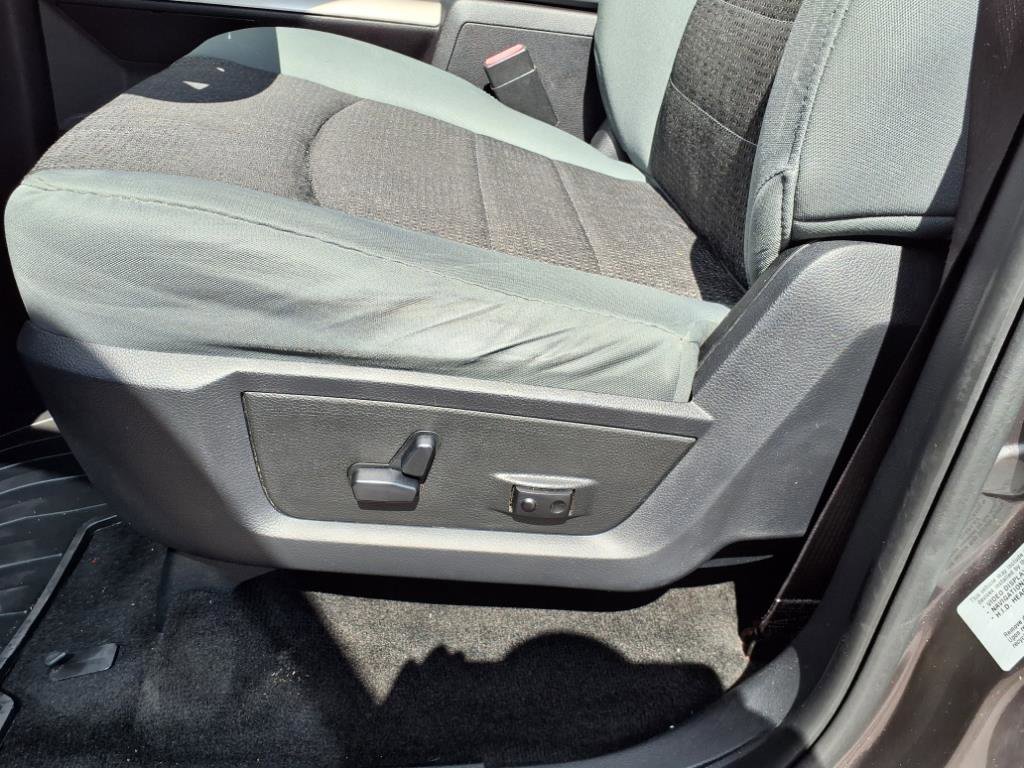 2015 Ram 1500 Big Horn photo 18