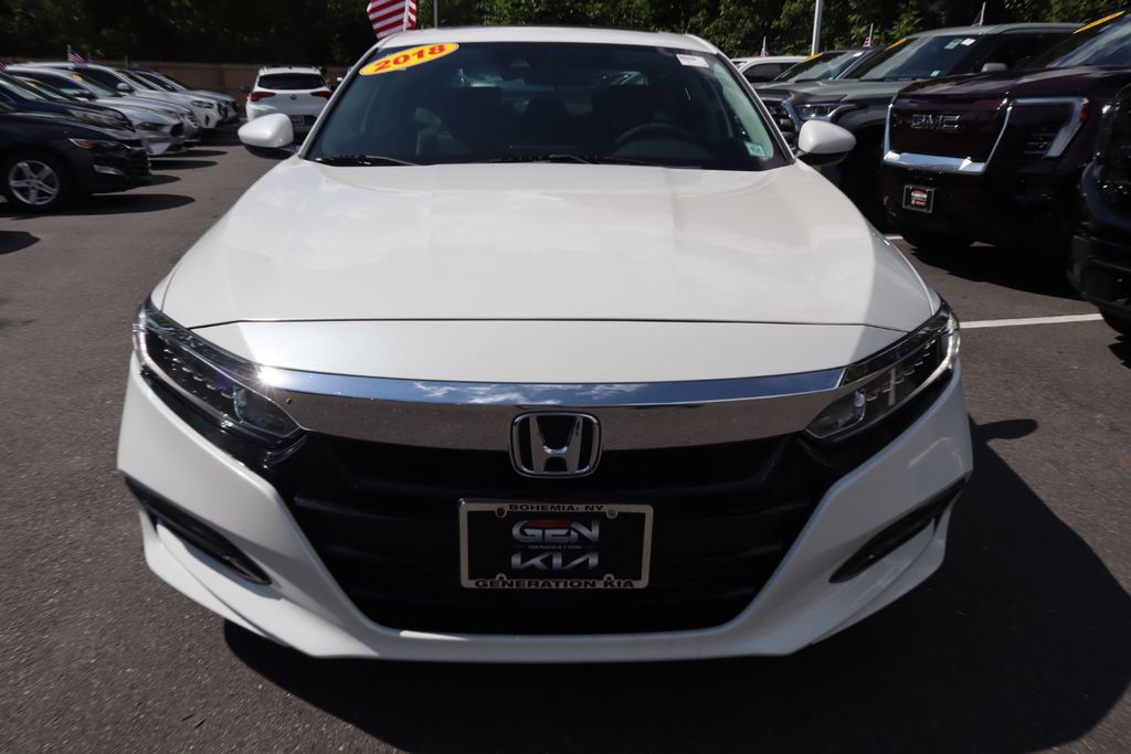 2018 Honda Accord EX photo 2