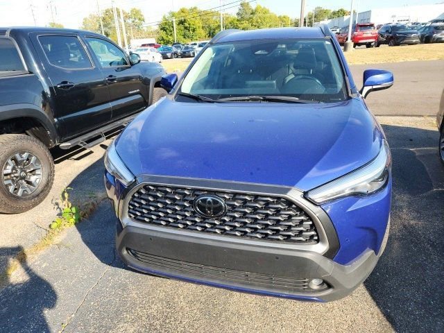 Used 2023 Toyota Corolla Cross XLE with VIN 7MUEAAAG4PV050739 for sale in Northfield, Minnesota