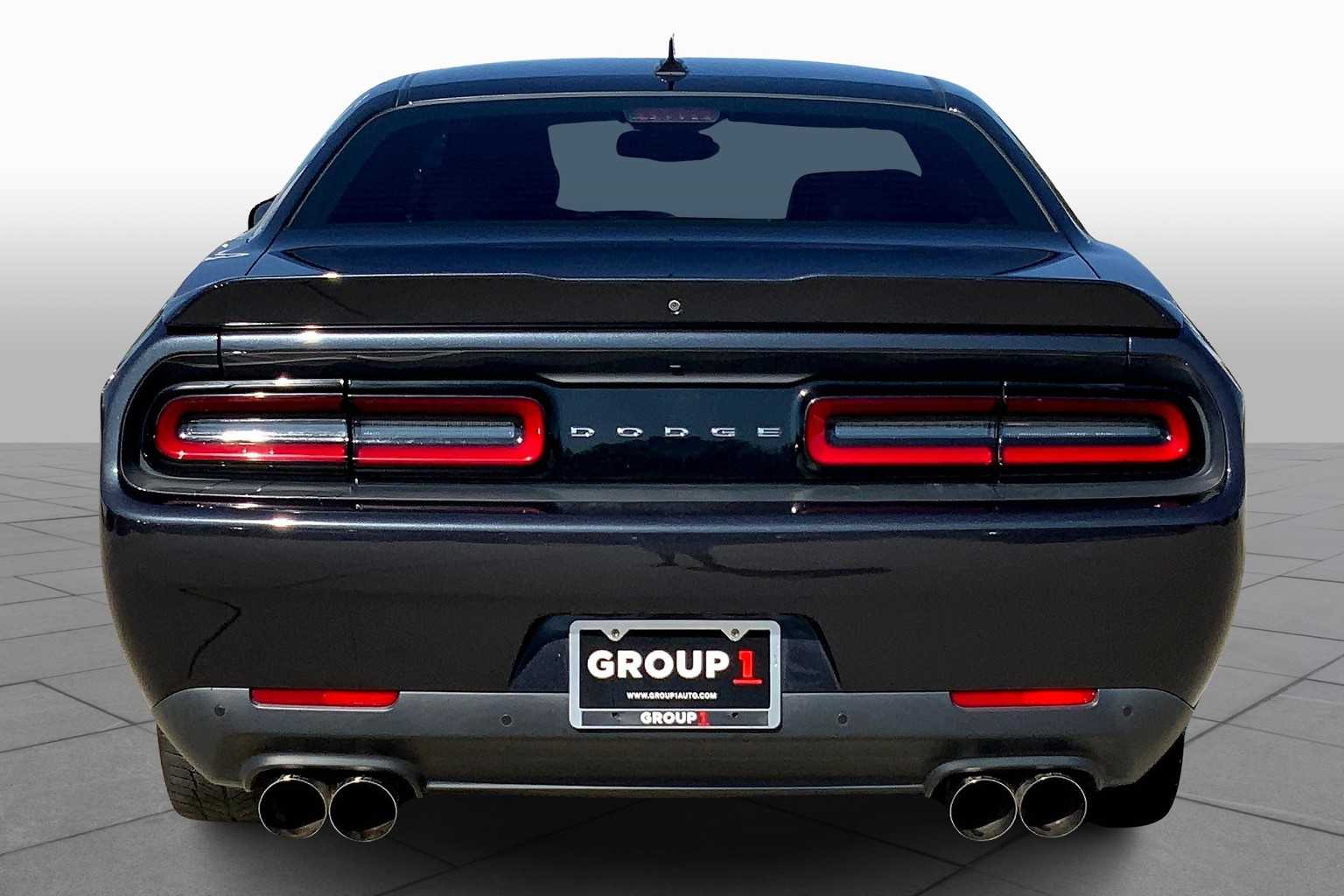 2018 Dodge Challenger R/T photo 4
