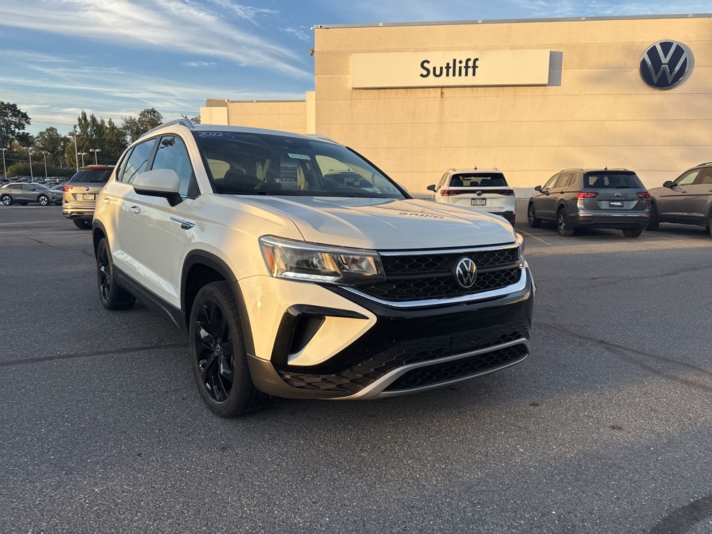 2022 Volkswagen Taos SE photo 4