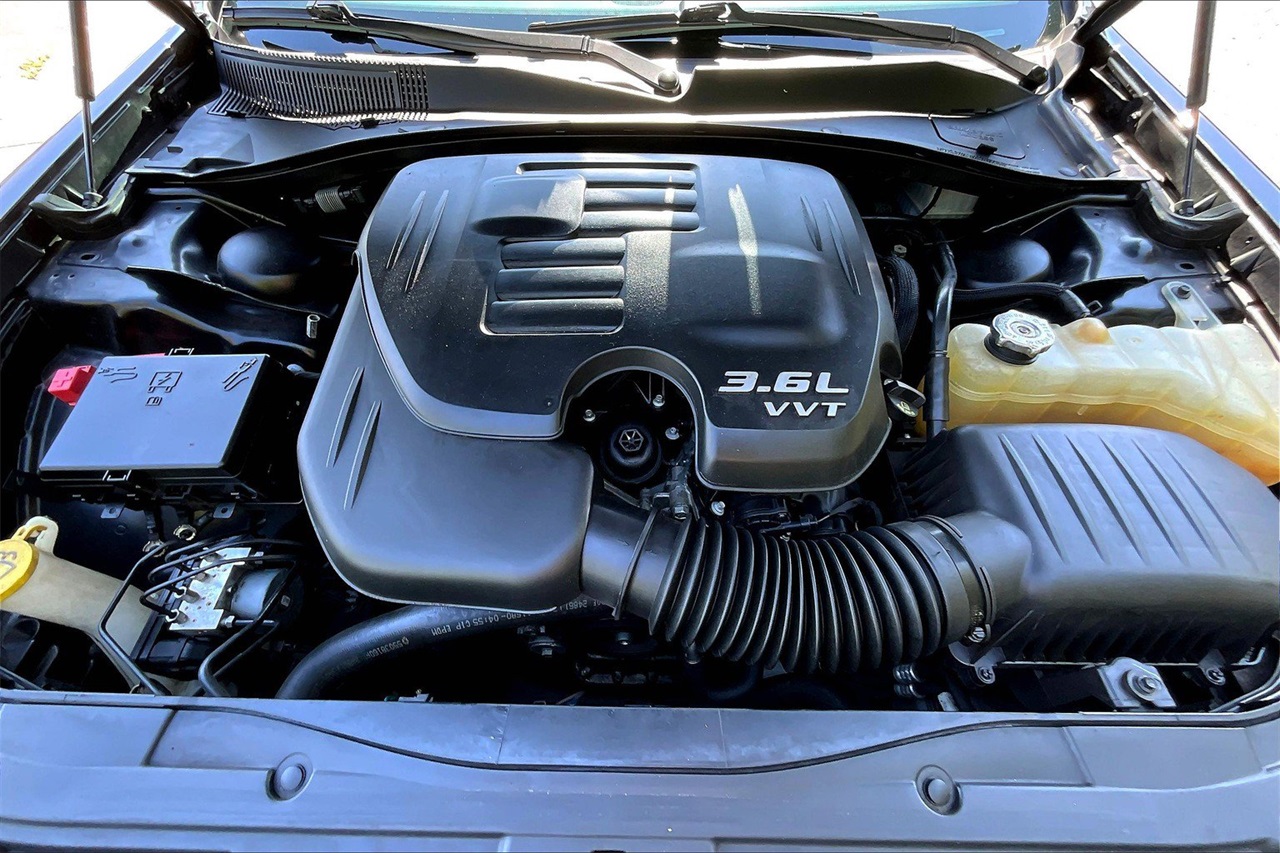 2019 Chrysler 300 S photo 34