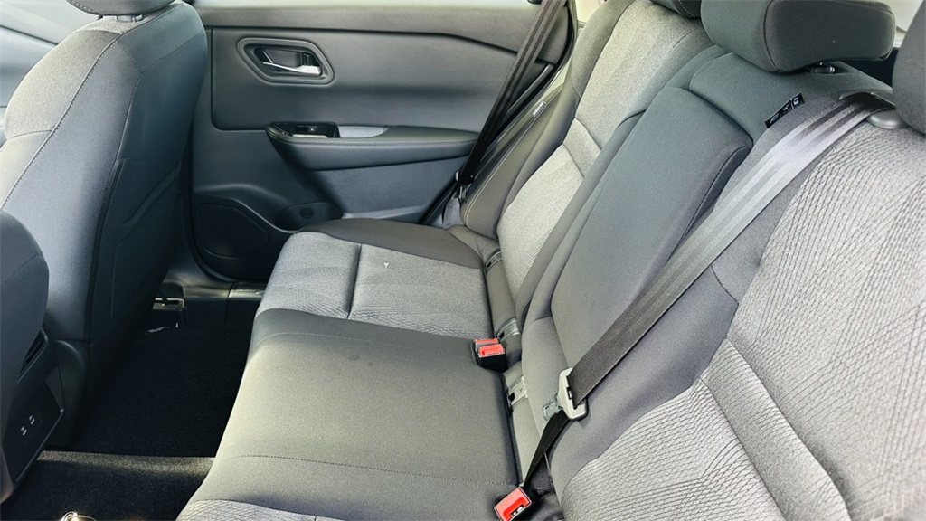 2026 Nissan Rogue SV photo 24
