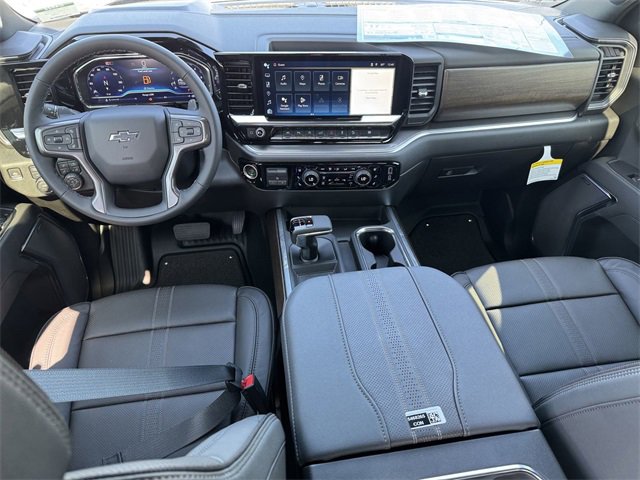 2025 Chevrolet Silverado 1500 High Country photo 14