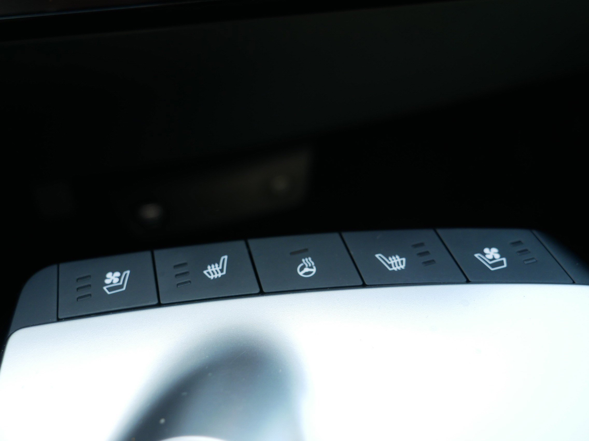 2022 Kia EV6 Wind photo 30